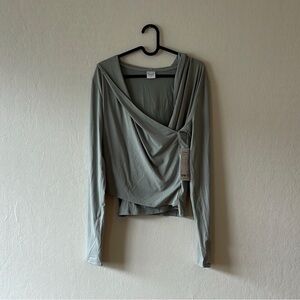 Athleta Soft green Long Sleeve Top
